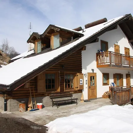 Farm stay Agritur Al Molin Cavalese